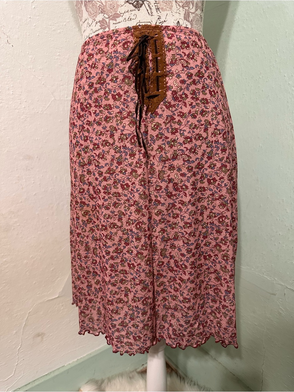 EXHILARATION Y2K 2000 Pink Floral Lace-Up a line Skirt size large bohemian boho